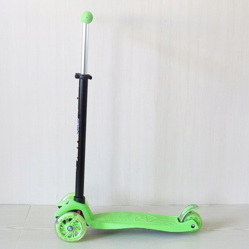 7fc99b8eb32645665ee44b7d149cdda8.jpg HULAJNOGA TRÓJKOŁOWA BALANSOWA LED DLA DZIECI JEŹDZIK DZIECKO