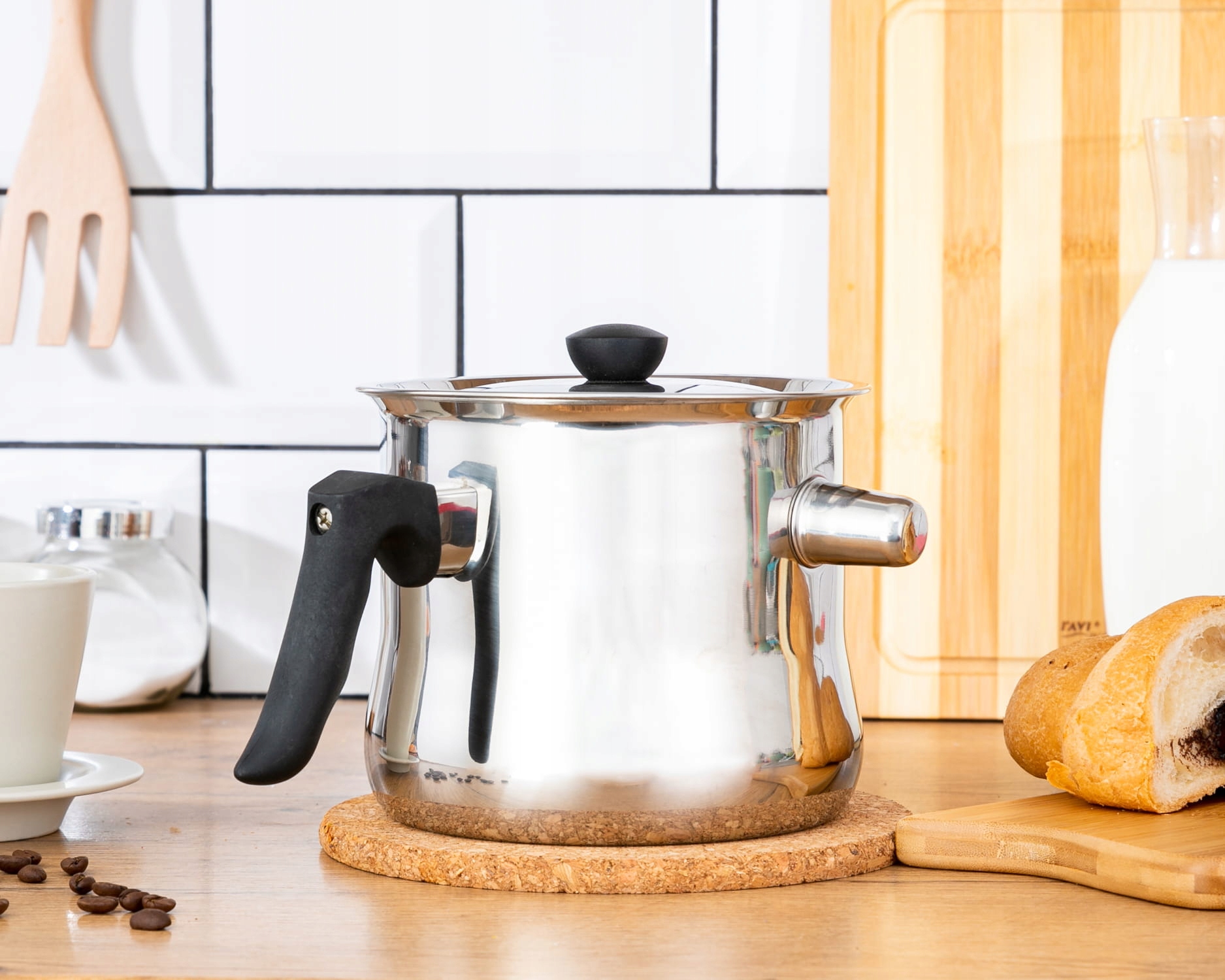 GARNEK DO MLEKA 2L Z GWIZDKIEM GAZ INDUKCJA STALOWY DO GOTOWANIA MLEKA