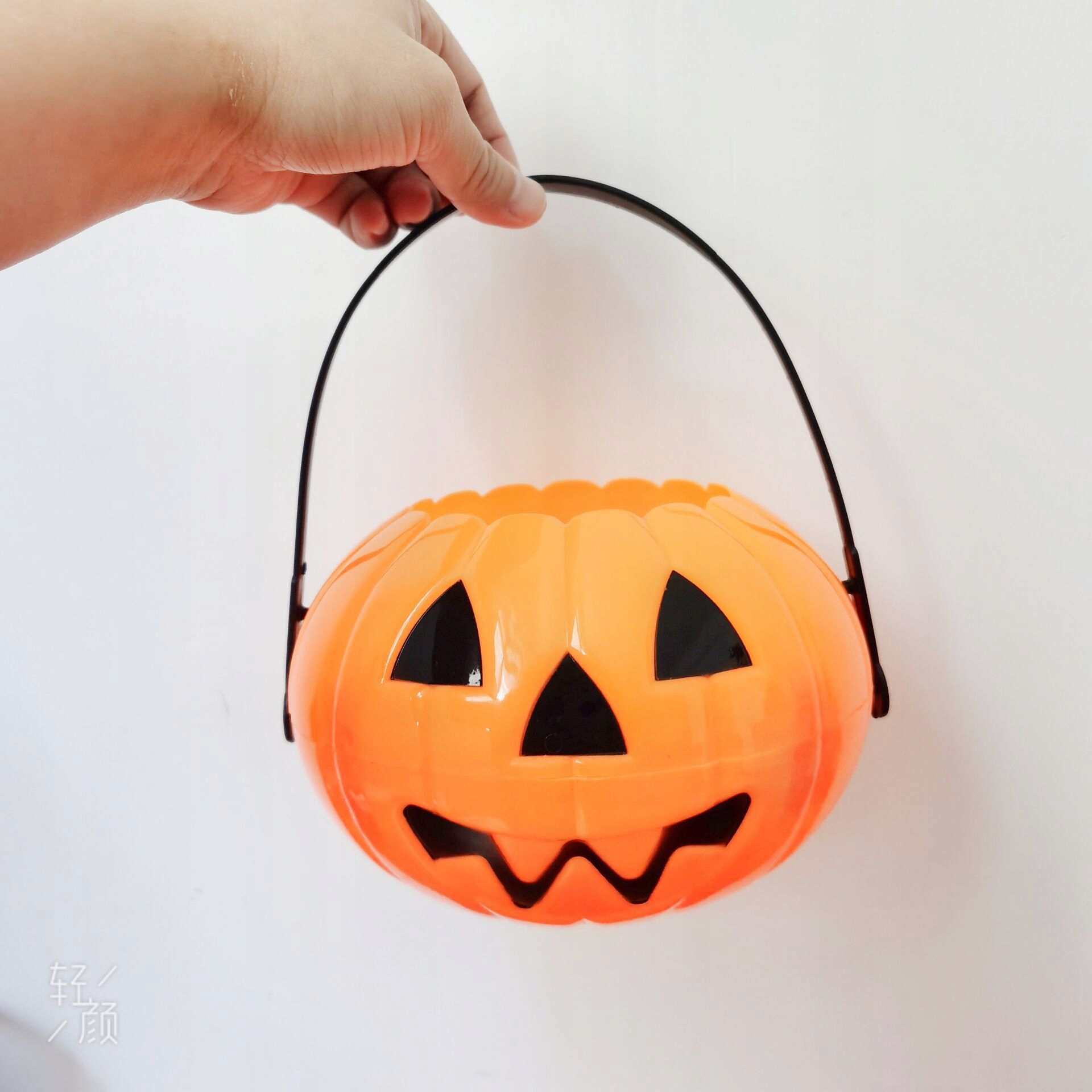 DUŻE WIADERKO POJEMNIK DYNIA NA CUKIERKI HALLOWEEN SŁODYCZE DEKORACJA DYNIE