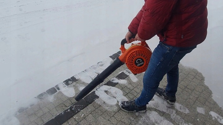 DMUCHAWA DO LIŚCI ŚNIEGU TRAWY OGRODOWA SPALINOWA MOCNA LEKKA - obrazek 4